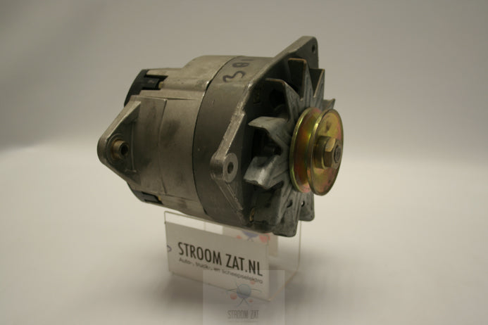 Nieuwe Motorla dynamo Ford Escort