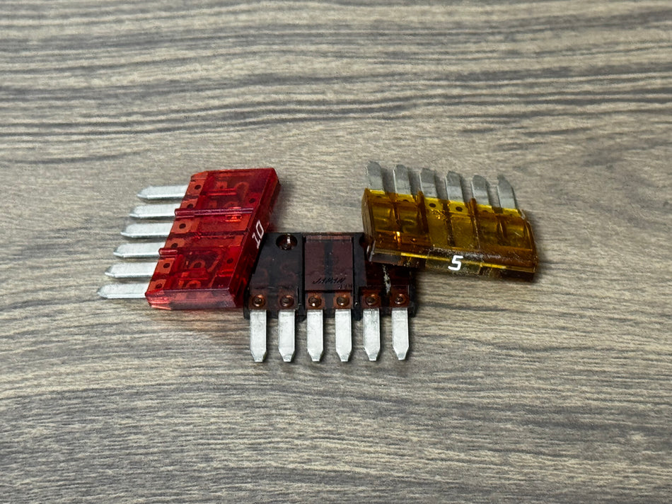 Multi 6 Zekering  5A ,  7.5A of 10A per stuk 