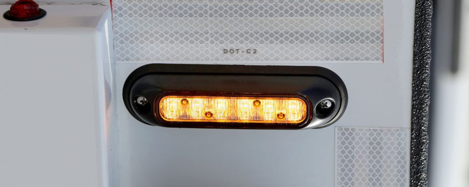 Whelen ION vlakke montage 24V Amber 