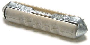 Porseleinen zekering 8A á 100 stuks